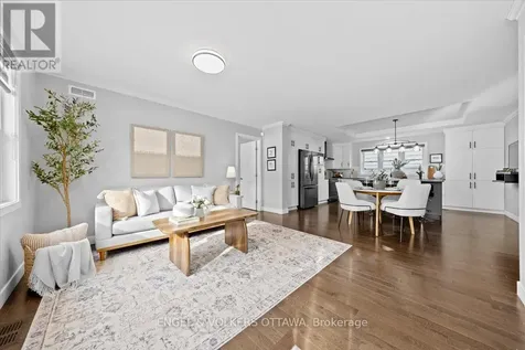 1005 Gold Crescent Ottawa ON K2B 8C4