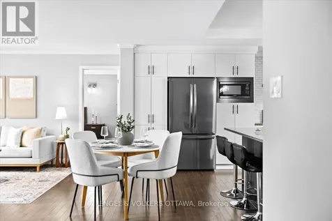 1005 Gold Crescent Ottawa ON K2B 8C4