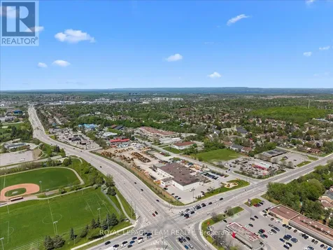 24 Edgewater Street Ottawa ON K2L 1V8