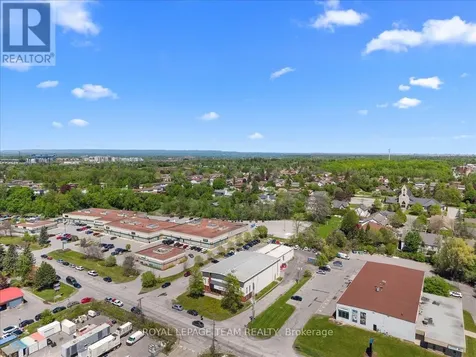 24 Edgewater Street Ottawa ON K2L 1V8
