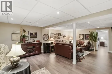 2258 Turnberry Road Burlington ON L7M 4S6
