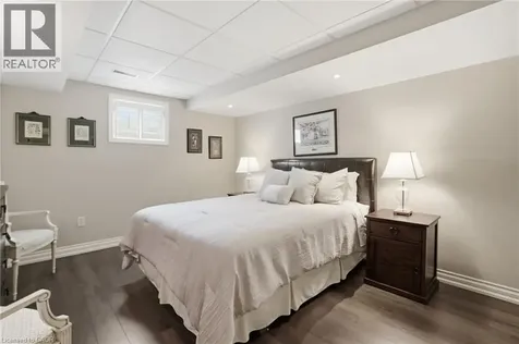 2258 Turnberry Road Burlington ON L7M 4S6