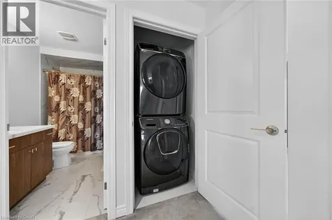 71 Foothills Lane Stoney Creek ON L8E 0K1