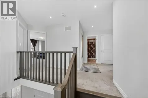 71 Foothills Lane Stoney Creek ON L8E 0K1