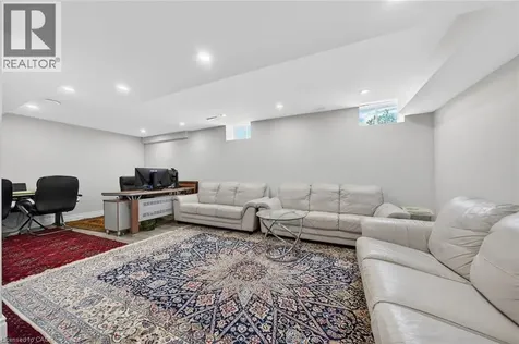 71 Foothills Lane Stoney Creek ON L8E 0K1