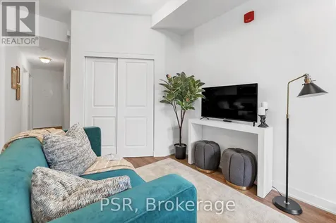 37 Danforth Road Toronto (oakridge) ON M1L 0J6