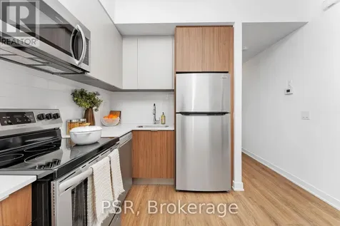 37 Danforth Road Toronto (oakridge) ON M1L 0J6