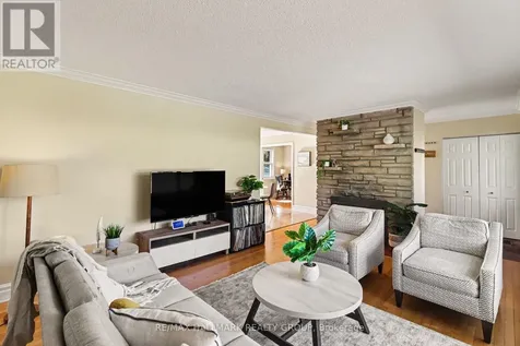 2640 Ulster Crescent Ottawa ON K1V 8J6
