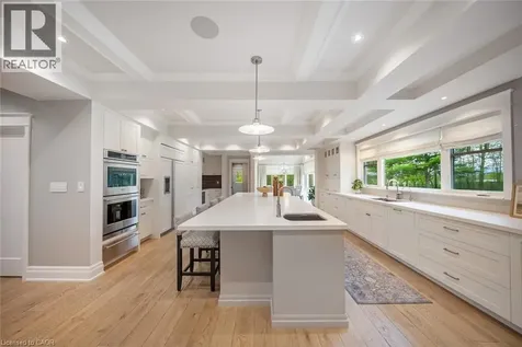 6502 Mcniven Road Burlington ON L7P 0K5