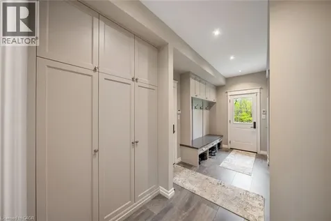 6502 Mcniven Road Burlington ON L7P 0K5