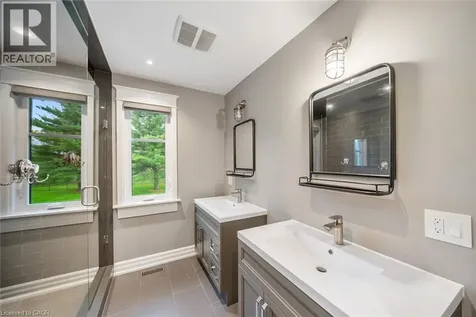 6502 Mcniven Road Burlington ON L7P 0K5