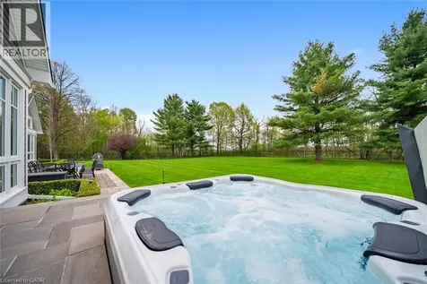 6502 Mcniven Road Burlington ON L7P 0K5