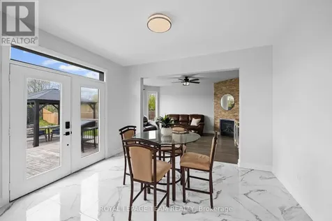 6936 Mary Anne Drive Ottawa ON K4P 0B9