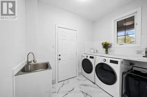 6936 Mary Anne Drive Ottawa ON K4P 0B9