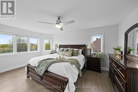 6936 Mary Anne Drive Ottawa ON K4P 0B9