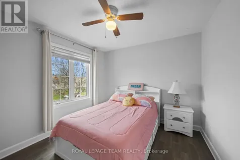 6936 Mary Anne Drive Ottawa ON K4P 0B9