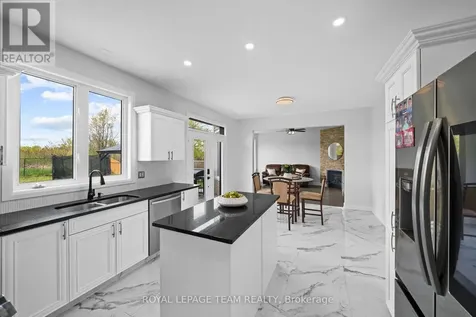 6936 Mary Anne Drive Ottawa ON K4P 0B9