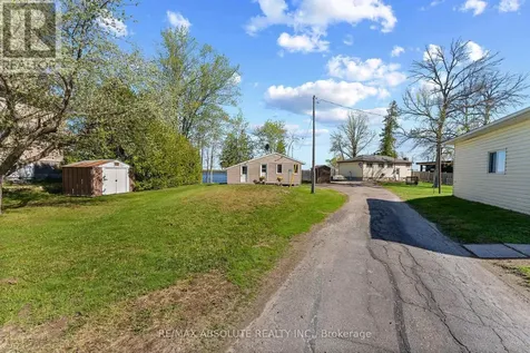 33 B Oakdale Lane Horton ON K7V 3Z8