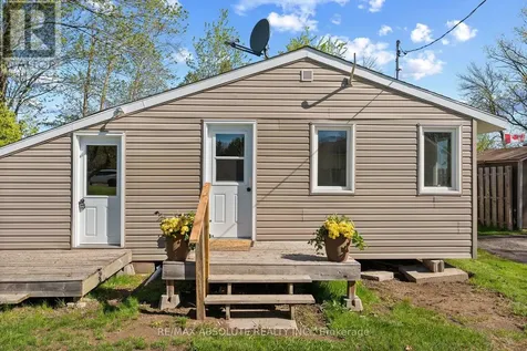 33 B Oakdale Lane Horton ON K7V 3Z8