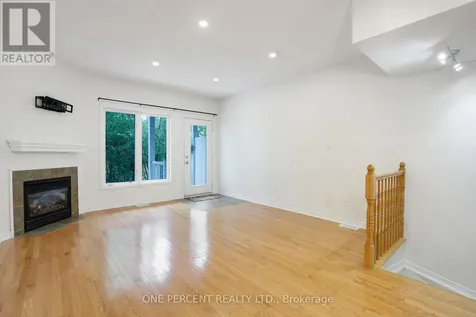 1048 Redtail Private Ottawa ON K1J 0A9