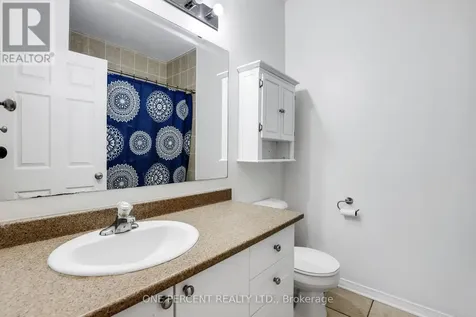 1048 Redtail Private Ottawa ON K1J 0A9