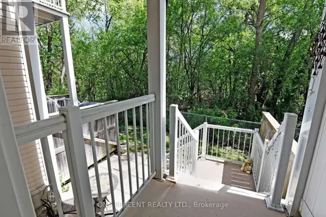 1048 Redtail Private Ottawa ON K1J 0A9