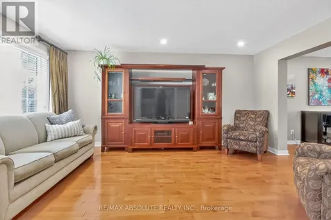 11 Mancil Drive Ottawa ON K2J 2K5