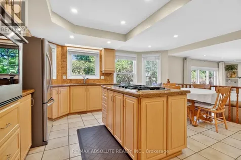 11 Mancil Drive Ottawa ON K2J 2K5