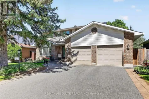 11 Mancil Drive Ottawa ON K2J 2K5