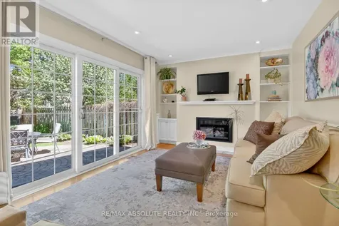 11 Mancil Drive Ottawa ON K2J 2K5