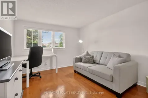 11 Mancil Drive Ottawa ON K2J 2K5
