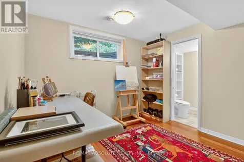 11 Mancil Drive Ottawa ON K2J 2K5