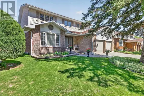 11 Mancil Drive Ottawa ON K2J 2K5