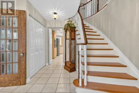 11 Mancil Drive Ottawa ON K2J 2K5