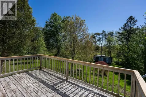 105 Maple Grove Lane Georgian Bluffs ON N4K 0G2