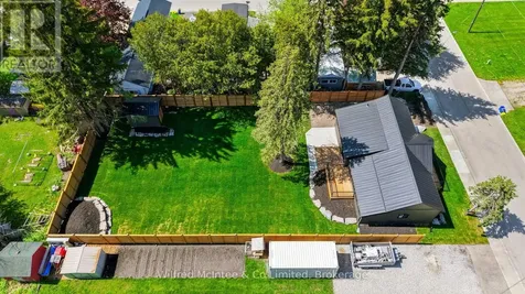 550 Wellington Street Minto ON N4W 3G9