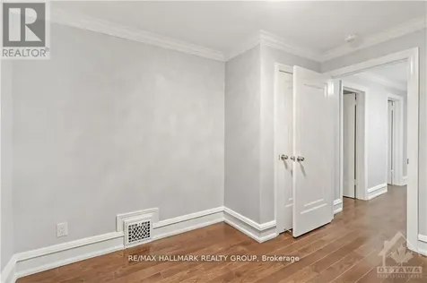 205 Blackburn Avenue Ottawa ON K1N 8A9