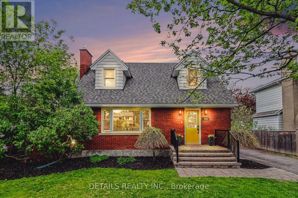 805 Smyth Road Ottawa ON K1G 1P2