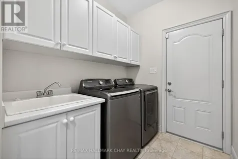 199 Ridge Way New Tecumseth ON L9R 0K5