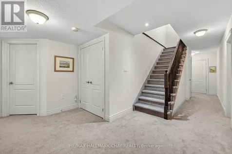 199 Ridge Way New Tecumseth ON L9R 0K5