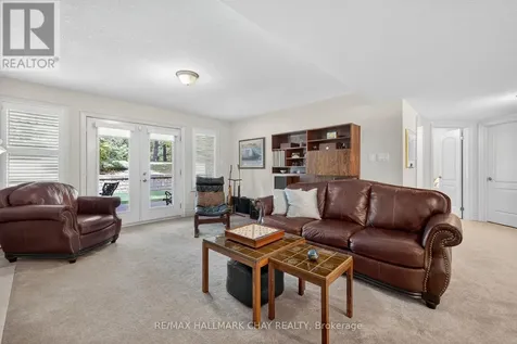 199 Ridge Way New Tecumseth ON L9R 0K5