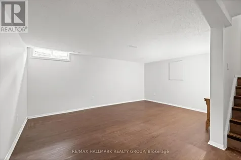 1083 Millwood Court Ottawa ON K1C 3E9