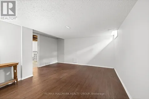 1083 Millwood Court Ottawa ON K1C 3E9