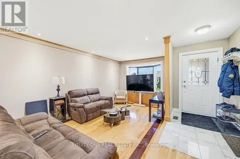 1112 Burgundy Lane Ottawa ON K1C 2M8