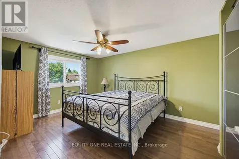 1112 Burgundy Lane Ottawa ON K1C 2M8