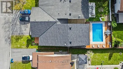 1112 Burgundy Lane Ottawa ON K1C 2M8