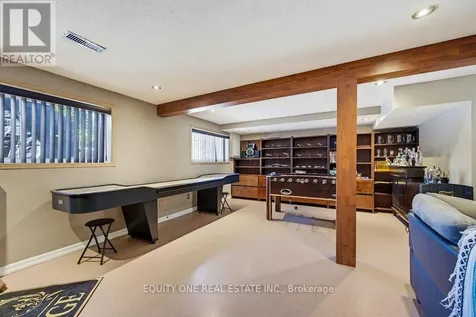 1112 Burgundy Lane Ottawa ON K1C 2M8
