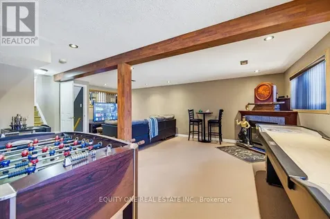 1112 Burgundy Lane Ottawa ON K1C 2M8