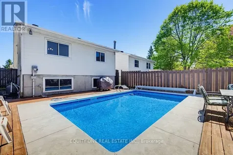 1112 Burgundy Lane Ottawa ON K1C 2M8