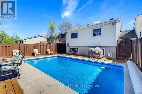 1112 Burgundy Lane Ottawa ON K1C 2M8